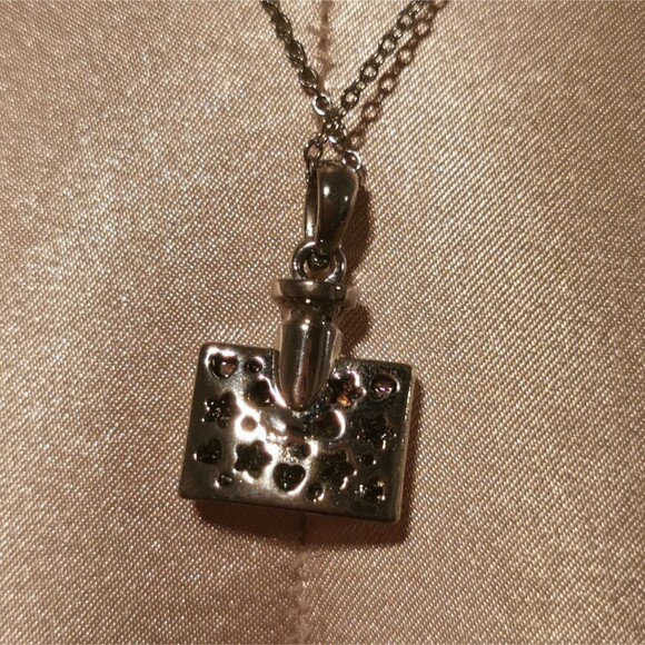 Cecil Mcbee Necklace Costume Jewelry Perfume Charm Pendant Gyaru Gal Style Y2K - Picture 4 of 9